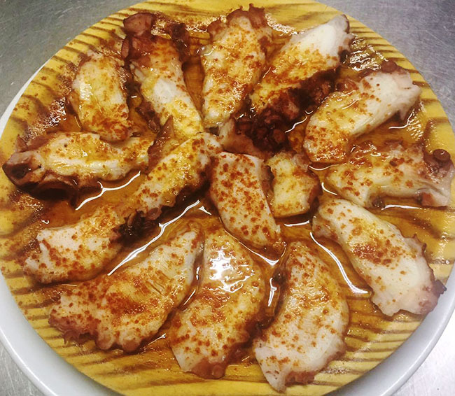 Ración pulpo a la gallega bocateria los Angeles Cheers